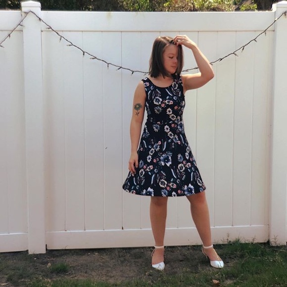 EUC "Feya" Style Knit Dress - Kaileigh - Picture 8 of 14